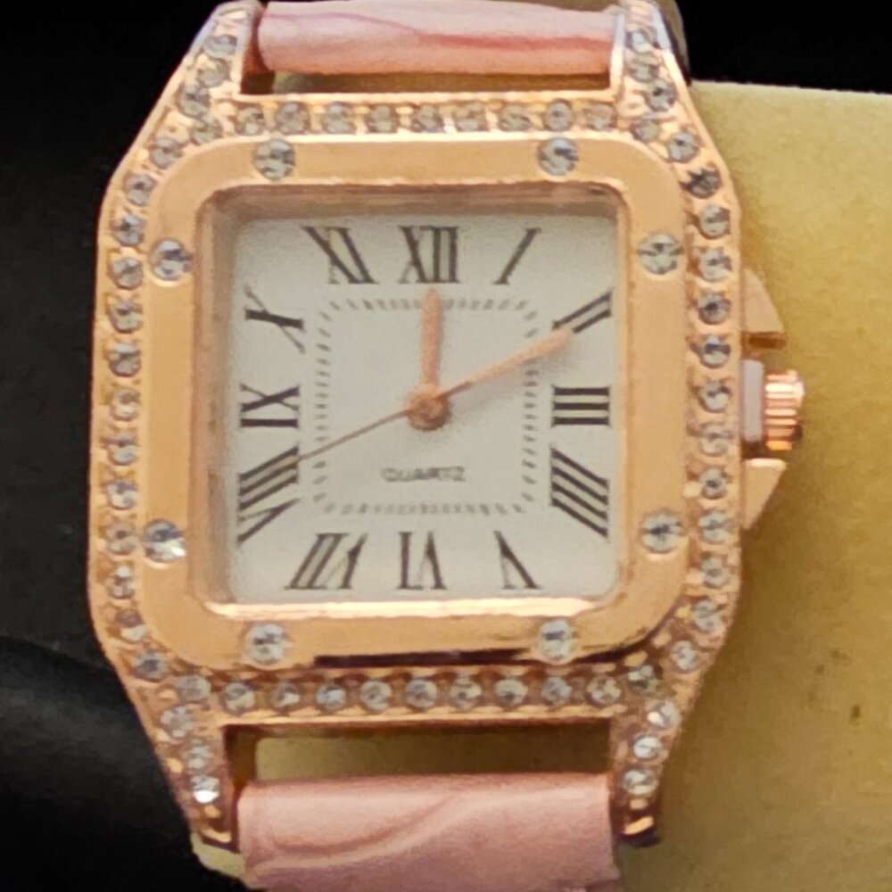 Women's watch with Rhinestones and Pink PU Leather Band